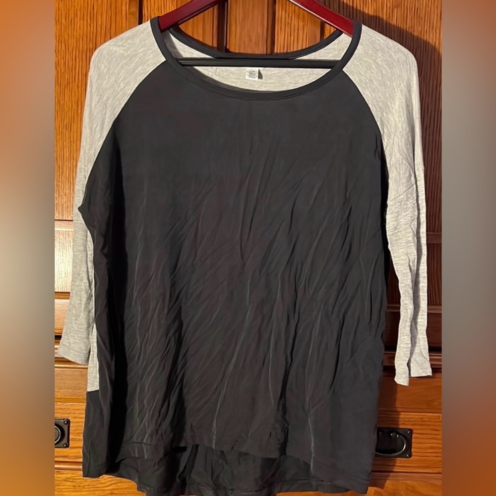 Calvin Klein Raglan Tunic 3/4 Sleeve High Low Hem Colorblock Baseball Tee Active